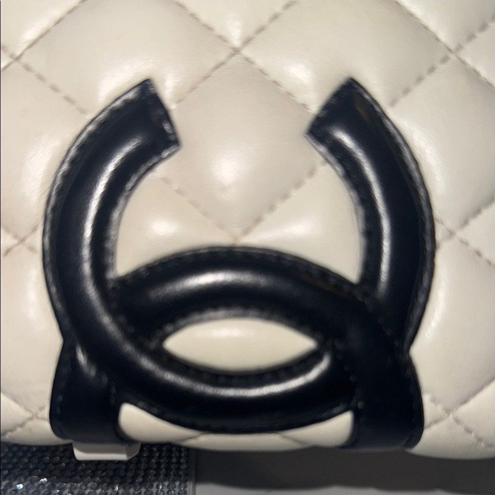 CHANEL Quilted Off White & Black Cambon Wallet with Chain - Picture 3 of 14